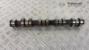 Gebruikte Nokkenas Opel Corsa D 1.4 16V Twinport Prijs € 75,00 Margeregeling aangeboden door Autodemontage Vrijhoeven B.V.