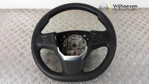 Gebruikte Stuurwiel Opel Vivaro 2.0 CDTI 122 Prijs € 50,00 Margeregeling aangeboden door Autodemontage Vrijhoeven B.V.