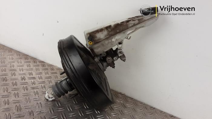 Gebruikte Rembol Opel Vivaro 2.0 CDTI 122 Prijs € 75,00 Margeregeling aangeboden door Autodemontage Vrijhoeven B.V.