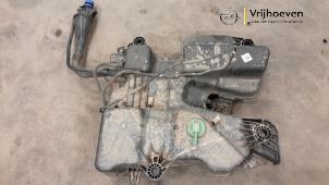 Gebruikte Adblue tank Opel Vivaro 2.0 CDTI 122 Prijs € 450,00 Margeregeling aangeboden door Autodemontage Vrijhoeven B.V.