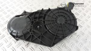 Gebruikte Distributiedeksel Opel Vivaro 2.0 CDTI 122 Prijs € 25,00 Margeregeling aangeboden door Autodemontage Vrijhoeven B.V.