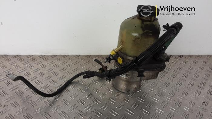Gebruikte Pomp Servo Opel Meriva (B) 1.4 16V Ecotec Prijs € 550,00 Margeregeling aangeboden door Autodemontage Vrijhoeven B.V.