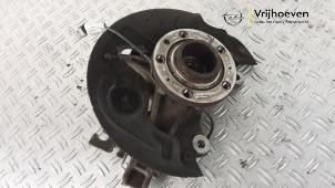 Gebruikte Fusee links-voor Opel Combo Cargo 1.6 CDTI 100 Prijs € 75,00 Margeregeling aangeboden door Autodemontage Vrijhoeven B.V.