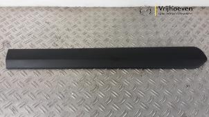 Gebruikte Sierlijst Opel Combo 1.3 CDTI 16V ecoFlex Prijs € 25,00 Inclusief btw aangeboden door Autodemontage Vrijhoeven B.V.