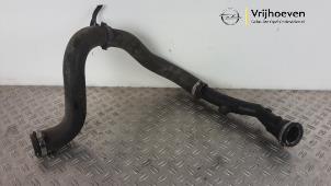 Gebruikte Intercooler Slang Opel Combo Cargo 1.5 CDTI 100 Prijs € 25,00 Margeregeling aangeboden door Autodemontage Vrijhoeven B.V.