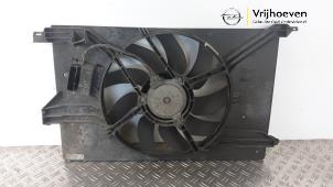 Gebruikte Koelvinhuis Opel Signum (F48) 2.2 direct 16V Prijs € 50,00 Margeregeling aangeboden door Autodemontage Vrijhoeven B.V.