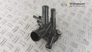 Gebruikte Thermostaathuis Opel Astra K 1.0 Turbo 12V Prijs € 40,00 Margeregeling aangeboden door Autodemontage Vrijhoeven B.V.