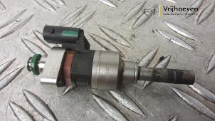 Gebruikte Injector (benzine injectie) Opel Astra K 1.0 SIDI Turbo 12V Prijs € 35,00 Margeregeling aangeboden door Autodemontage Vrijhoeven B.V.