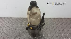 Gebruikte Pomp Servo Opel Vectra C 1.8 16V Prijs € 75,00 Margeregeling aangeboden door Autodemontage Vrijhoeven B.V.