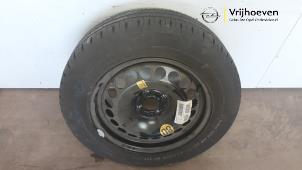 Gebruikte Reserveband Opel Corsa E 1.3 CDTi 16V ecoFLEX Prijs € 50,00 Margeregeling aangeboden door Autodemontage Vrijhoeven B.V.