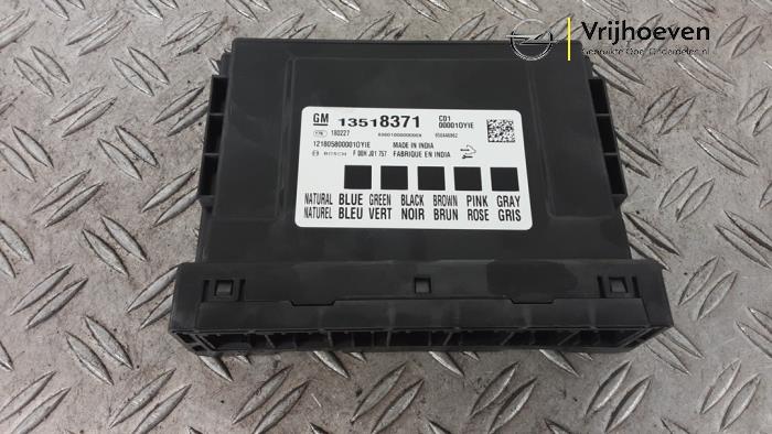 Computer Body Control van een Opel Astra K 1.4 Turbo 16V 2018