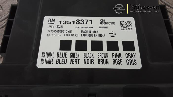 Computer Body Control van een Opel Astra K 1.4 Turbo 16V 2018