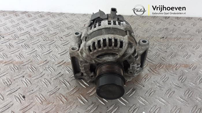 Gebruikte Alternator Opel Corsa E 1.3 CDTi 16V ecoFLEX Prijs € 75,00 Margeregeling aangeboden door Autodemontage Vrijhoeven B.V.