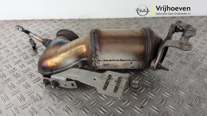 Gebruikte Katalysator Opel Astra K 1.4 Turbo 16V Prijs € 275,00 Margeregeling aangeboden door Autodemontage Vrijhoeven B.V.