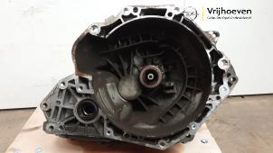 Gebruikte Versnellingsbak Opel Corsa E 1.2 16V Prijs € 375,00 Margeregeling aangeboden door Autodemontage Vrijhoeven B.V.