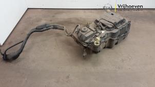 Gebruikte Adblue tank Opel Combo Cargo 1.5 CDTI 100 Prijs € 375,00 Margeregeling aangeboden door Autodemontage Vrijhoeven B.V.