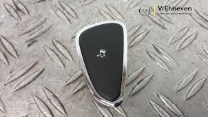 Gebruikte Schakelaar ESP Opel Corsa E 1.6 OPC Turbo 16V Prijs € 40,00 Margeregeling aangeboden door Autodemontage Vrijhoeven B.V.