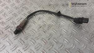 Gebruikte Lambda Sonde Opel Astra J GTC (PD2/PF2) 2.0 BiTurbo CDTI Prijs € 40,00 Margeregeling aangeboden door Autodemontage Vrijhoeven B.V.