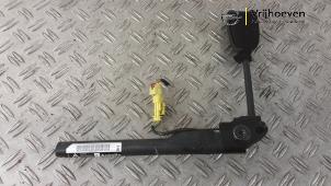 Gebruikte Gordelspanner rechts Opel Astra J GTC (PD2/PF2) 2.0 BiTurbo CDTI Prijs € 75,00 Margeregeling aangeboden door Autodemontage Vrijhoeven B.V.