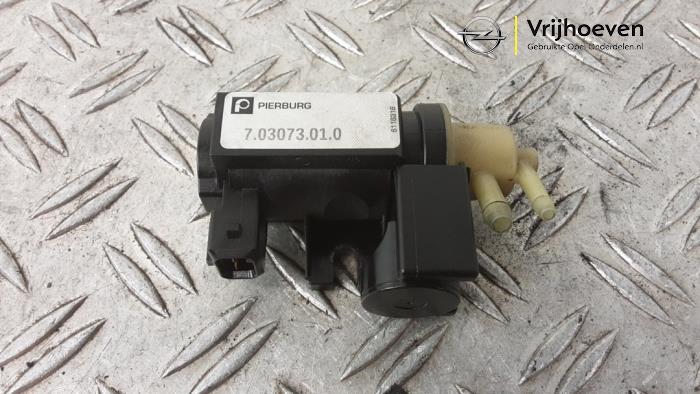 Gebruikte Turbodruk sensor Opel Astra J GTC (PD2/PF2) 2.0 BiTurbo CDTI Prijs € 25,00 Margeregeling aangeboden door Autodemontage Vrijhoeven B.V.