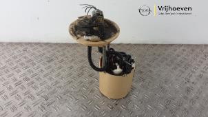 Gebruikte Tank element Pomp Opel Astra J GTC (PD2/PF2) 2.0 BiTurbo CDTI Prijs € 150,00 Margeregeling aangeboden door Autodemontage Vrijhoeven B.V.