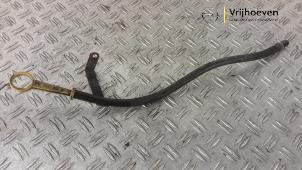 Gebruikte Olie Peilstok Opel Meriva 1.6 16V Prijs € 15,00 Margeregeling aangeboden door Autodemontage Vrijhoeven B.V.