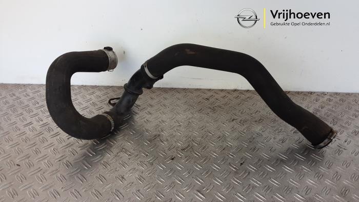 Gebruikte Intercooler Slang Opel Mokka X 1.4 Turbo 16V Prijs € 100,00 Margeregeling aangeboden door Autodemontage Vrijhoeven B.V.