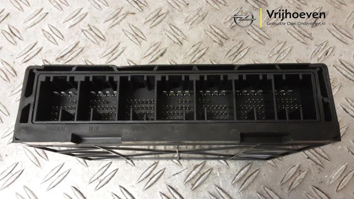 Computer Body Control van een Opel Mokka X 1.4 Turbo 16V 2017