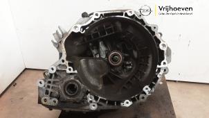 Gebruikte Versnellingsbak Opel Mokka/Mokka X 1.6 16V EcoFlex 4x2 Prijs € 650,00 Margeregeling aangeboden door Autodemontage Vrijhoeven B.V.