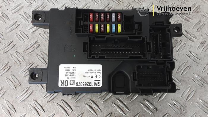 Gebruikte Computer Body Control Opel Corsa D 1.6i OPC 16V Turbo Prijs € 60,00 Margeregeling aangeboden door Autodemontage Vrijhoeven B.V.