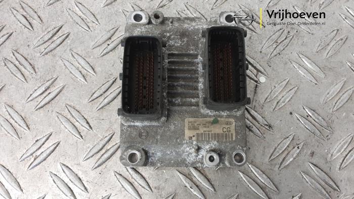 Gebruikte Computer Motormanagement Opel Corsa D 1.6i OPC 16V Turbo Prijs € 200,00 Margeregeling aangeboden door Autodemontage Vrijhoeven B.V.