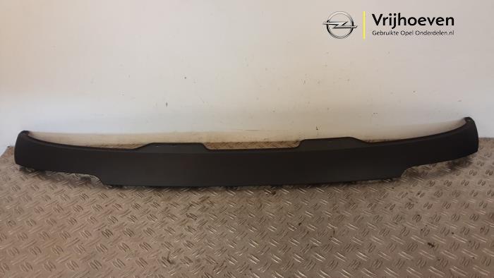 Gebruikte Diffuser achterbumper Opel Astra K Sports Tourer 1.4 Turbo 16V Prijs € 50,00 Margeregeling aangeboden door Autodemontage Vrijhoeven B.V.