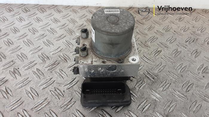 Gebruikte ABS Pomp Opel Mokka/Mokka X 1.4 Turbo 16V 4x2 Prijs € 175,00 Margeregeling aangeboden door Autodemontage Vrijhoeven B.V.