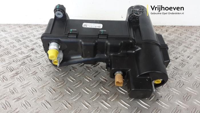 Gebruikte Airco Condensor Opel Corsa F (UB/UH/UP) Electric, Corsa-e 50kWh Prijs € 65,00 Margeregeling aangeboden door Autodemontage Vrijhoeven B.V.