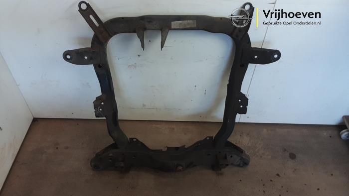 Gebruikte Subframe Opel Tigra Twin Top 1.4 16V Prijs € 100,00 Margeregeling aangeboden door Autodemontage Vrijhoeven B.V.
