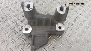 Gebruikte Motorsteun Opel Corsa F (UB/UH/UP) Electric, Corsa-e 50kWh Prijs € 25,00 Margeregeling aangeboden door Autodemontage Vrijhoeven B.V.