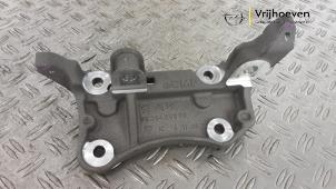 Gebruikte Motorsteun Opel Corsa F (UB/UH/UP) Electric, Corsa-e 50kWh Prijs € 30,00 Margeregeling aangeboden door Autodemontage Vrijhoeven B.V.