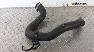 Gebruikte Intercooler Slang Opel Astra L Sports Tourer (F4/FC/FN/FR) 1.2 Turbo 130 12V Prijs € 25,00 Inclusief btw aangeboden door Autodemontage Vrijhoeven B.V.
