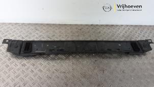 Gebruikte Radiateurbalk Opel Astra L Sports Tourer (F4/FC/FN/FR) 1.2 Turbo 130 12V Prijs € 25,00 Inclusief btw aangeboden door Autodemontage Vrijhoeven B.V.
