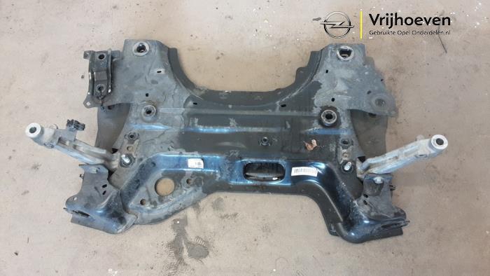 Gebruikte Subframe Opel Astra L Sports Tourer (F4/FC/FN/FR) 1.2 Turbo 130 12V Prijs € 211,75 Inclusief btw aangeboden door Autodemontage Vrijhoeven B.V.