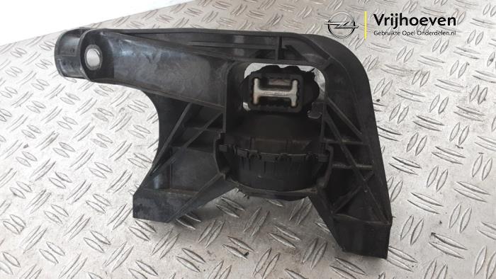 Gebruikte Motorsteun Opel Astra L Sports Tourer (F4/FC/FN/FR) 1.2 Turbo 130 12V Prijs € 30,00 Inclusief btw aangeboden door Autodemontage Vrijhoeven B.V.