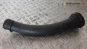 Gebruikte Intercooler Buis Opel Astra L Sports Tourer (F4/FC/FN/FR) 1.2 Turbo 130 12V Prijs € 20,00 Inclusief btw aangeboden door Autodemontage Vrijhoeven B.V.