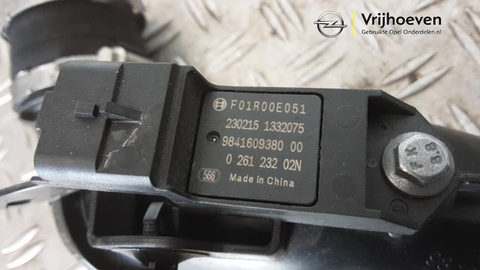 Intercooler Buis van een Opel Astra L Sports Tourer (F4/FC/FN/FR) 1.2 Turbo 130 12V 2023
