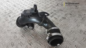 Intercooler Buis van een Opel Astra L Sports Tourer (F4/FC/FN/FR) 1.2 Turbo 130 12V 2023