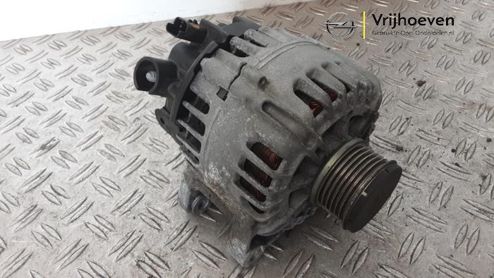 Gebruikte Dynamo Opel Astra L Sports Tourer (F4/FC/FN/FR) 1.2 Turbo 130 12V Prijs € 60,00 Inclusief btw aangeboden door Autodemontage Vrijhoeven B.V.