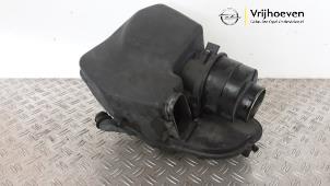 Gebruikte Luchtfilterhuis Opel Astra K 1.0 Turbo 12V Prijs € 60,00 Margeregeling aangeboden door Autodemontage Vrijhoeven B.V.