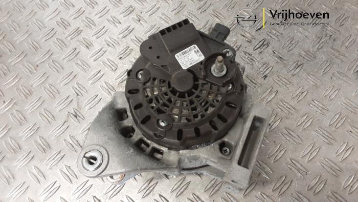 Dynamo van een Opel Insignia Sports Tourer 2.0 CDTI 16V 2019