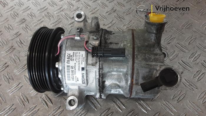 Gebruikte Pomp Airco Opel Insignia Sports Tourer 2.0 CDTI 16V Prijs € 100,00 Margeregeling aangeboden door Autodemontage Vrijhoeven B.V.