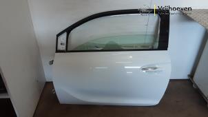 Gebruikte Deur 2Deurs links Opel Adam 1.2 16V Prijs € 450,00 Margeregeling aangeboden door Autodemontage Vrijhoeven B.V.