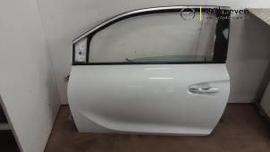 Gebruikte Deur 2Deurs links Opel Adam 1.4 16V Prijs € 450,00 Margeregeling aangeboden door Autodemontage Vrijhoeven B.V.